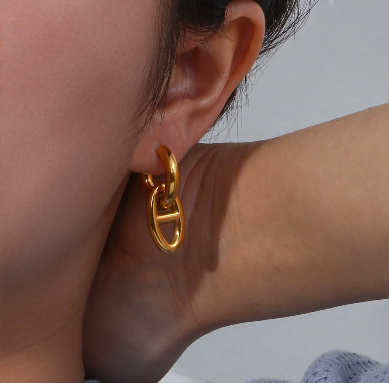 Gouden hang oorbellen.